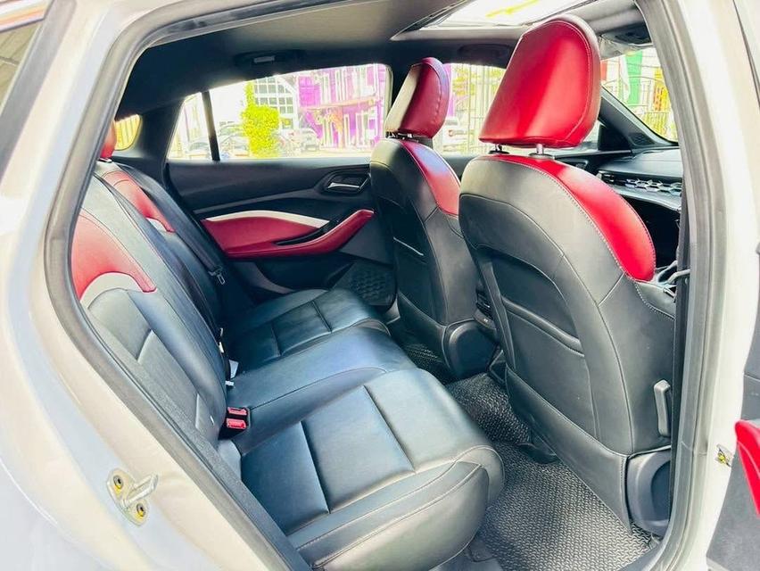 MG MG5 ตัว X มีSUNROOF เกียร์AUTO ปี2024 เครื่องเบนซิน TOP X Sunroof i-smart ไมล์แท้ 16,xxx กม รถสวยคัดพิเศษ 9