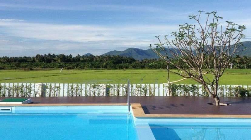 ขายที่ดินชะอำ 10-2-65 ไร่ ราคาไร่ละ 2,500,0000 ล้านบาท ใกล้ถนนเพชรเกษม 100ม. ห่างจากทะเลชะอำ 10 กม 2