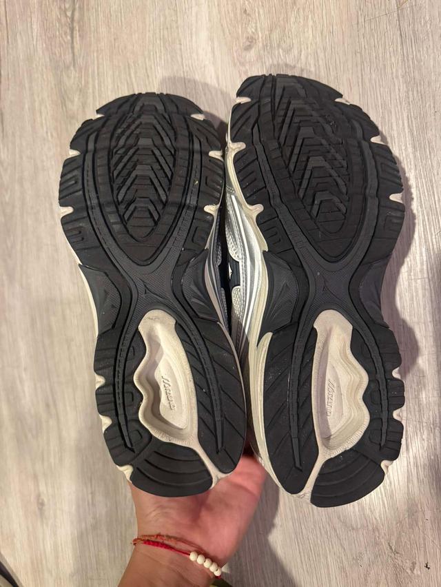Mizuno sneaker US 10.5 รูปที่ 3