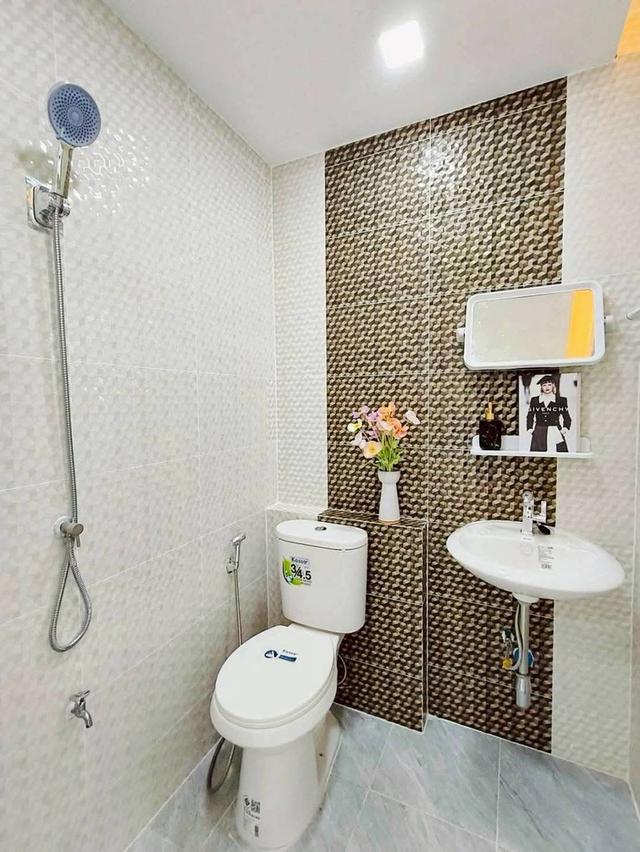 ทาวน์เฮาส์ 2 ชั้น หมู่บ้านพูนสินธานี 3 ซอยเคหะร่มเกล้า 64 13