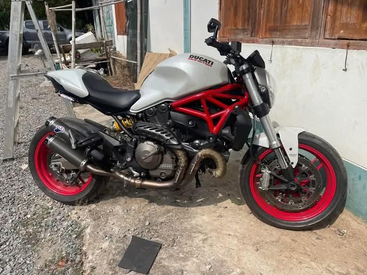 Ducati Monster 821 มือสอง