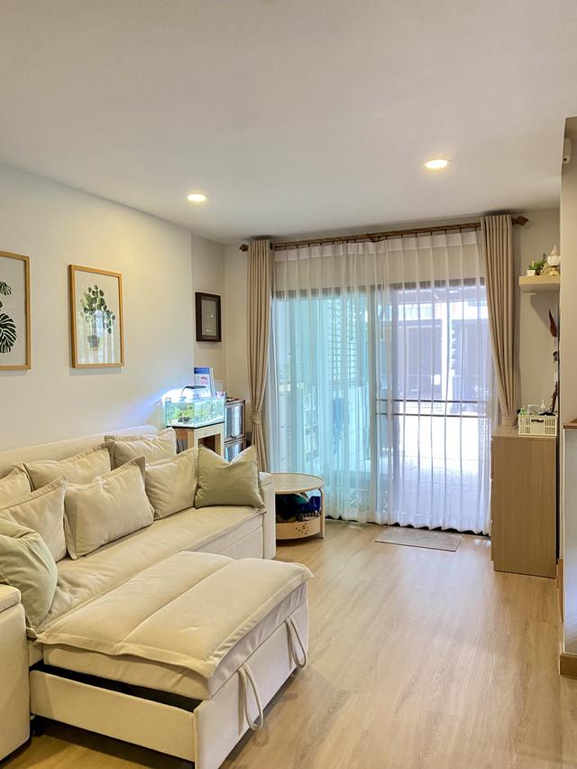 ทาวน์โฮม 3 ชั้น 4ห้องนอน3ห้องน้ำ 2