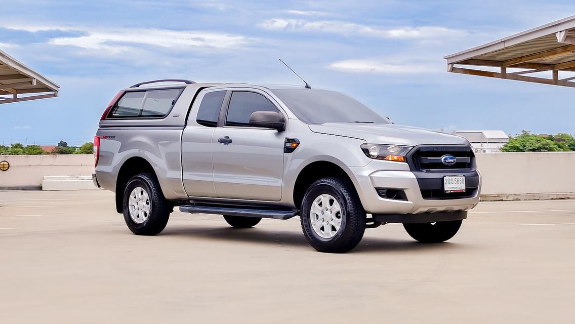 FORD RANGER CAB 2.2 XLS Hi-Rider M/T ปี 2017 จด 2018 ดาวน์ 0% รูปที่ 3