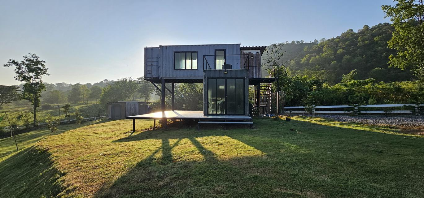 ลานแค้มปิ้งค์ พร้อมใช้งาน @เขาใหญ่ 1