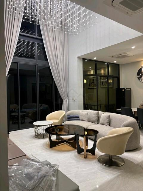 ให้เช่าบ้านสวย Pool villa 3 ชั้น 8 ห้องนอน The Honor โยธินพัฒนา เลียบด่วน พร้อมลิฟท์ หน้าสวน หน้าบ้านไม่ชนใคร ใกล้เซ็นทร 4