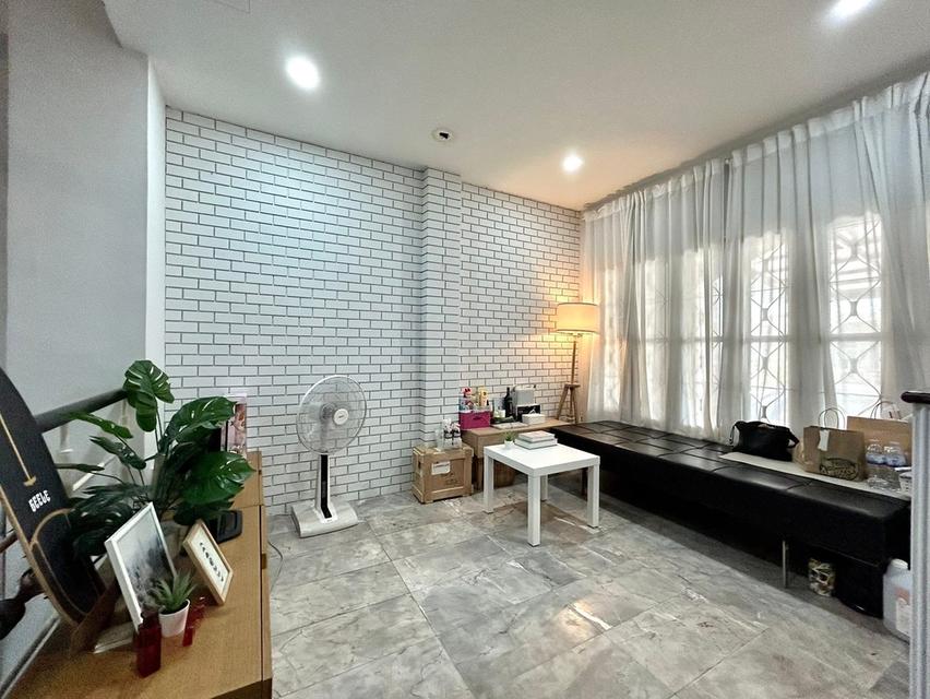 ขายทาวน์โฮม 3 ชั้น | บ้านรรินธร บางกรวย-พระราม 5 ใกล้โลตัส นครอินทร์ 8