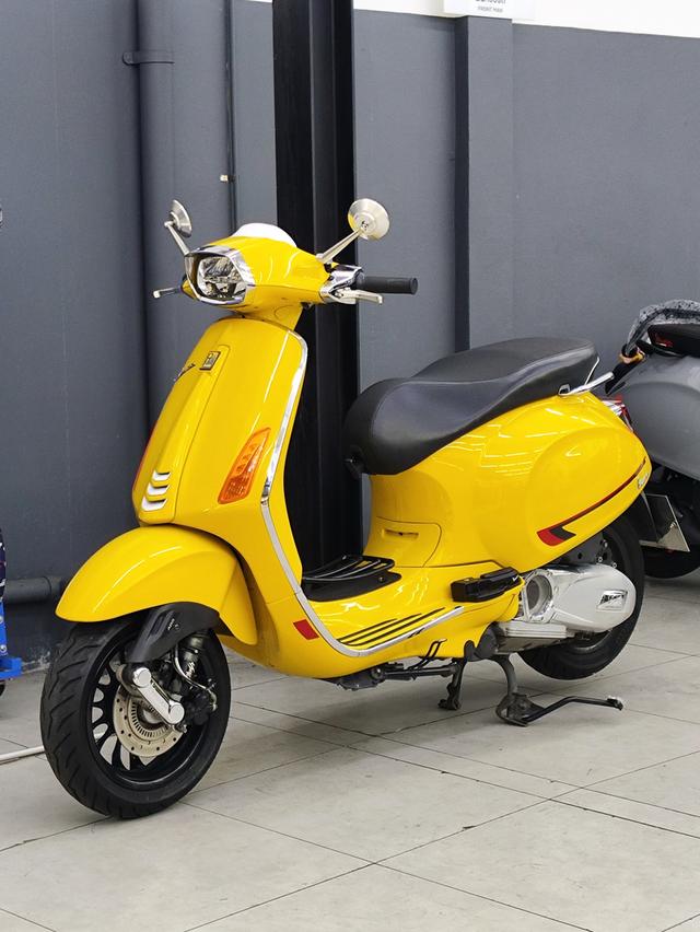 Vespa sprint 150 ปี 2021