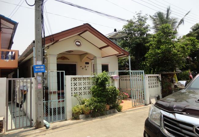 ขายบ้านเดี่ยว หมู่บ้านเปี่ยมเจริญ ขจรวิทย์ เนื้อที่ 39.5 ตร.ว. 1 ชั้น 5 นอน 4 น้ำ 2