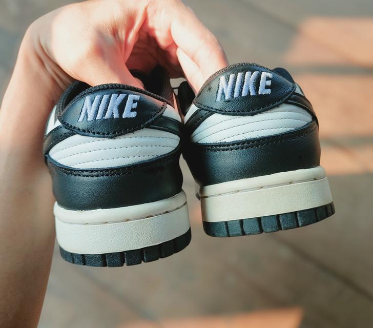 Nike dunk low panda size 40 รูปที่ 7