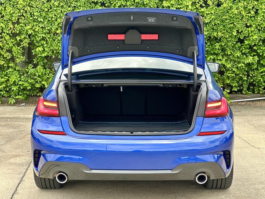 BMW 330e M Sport 7