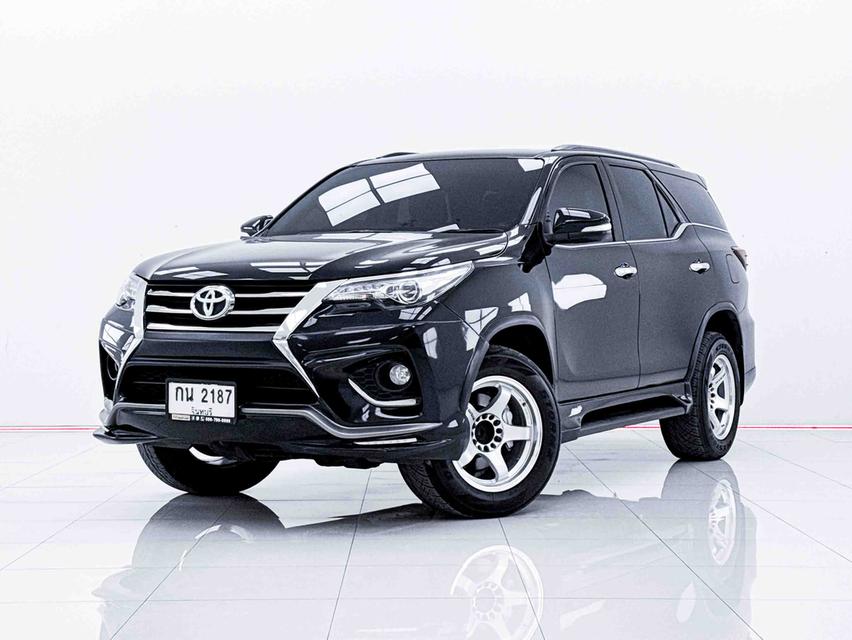 TOYOTA FORTUNER 2.8 TRD SPORTIVO 2WD ปี2016 สีดำ