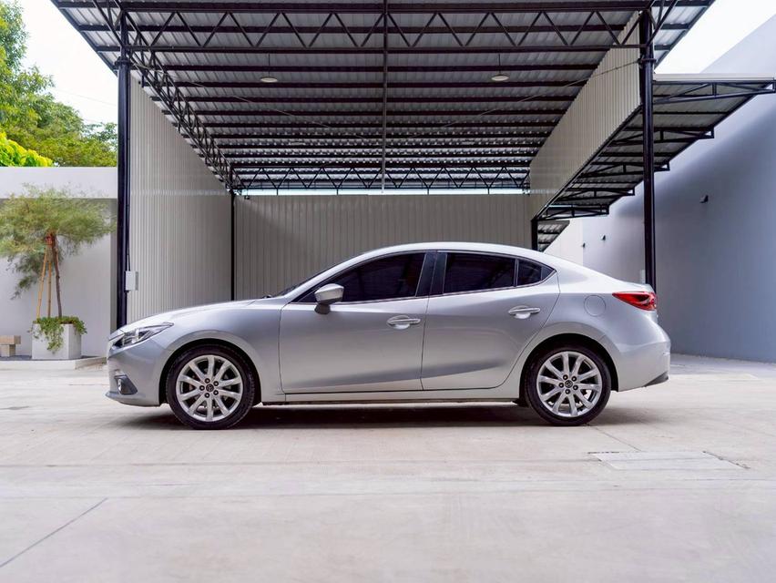 Mazda 3 2.0 S ปี 2015 6