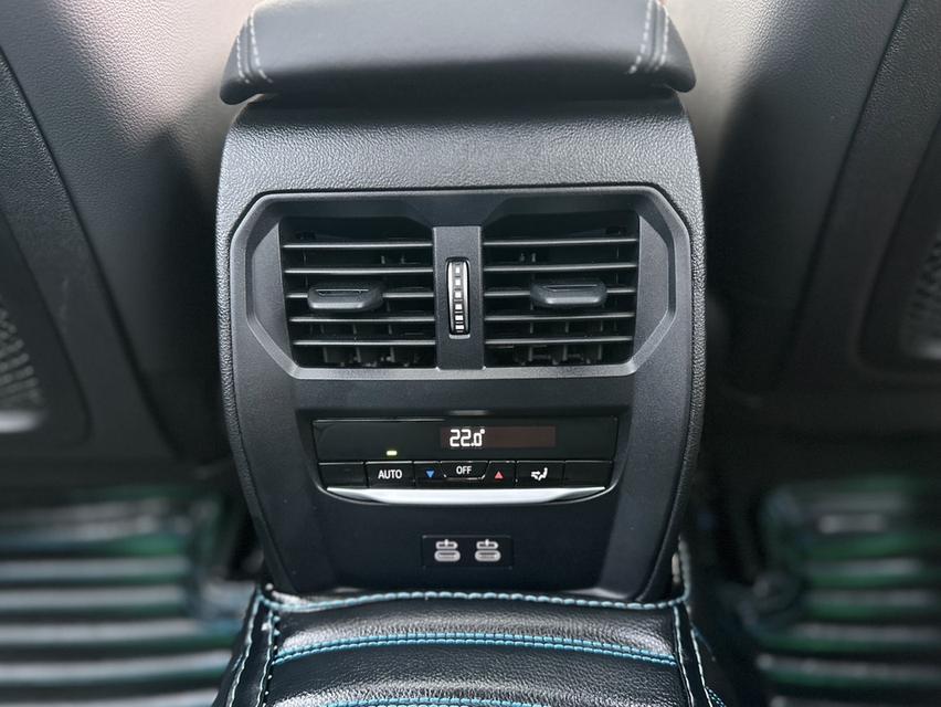 BMW 330e M Sport 12