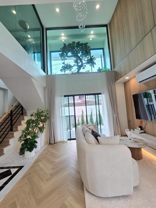 บ้านเดี่ยวหลังใหญ่ นวมินทร์ 127 4