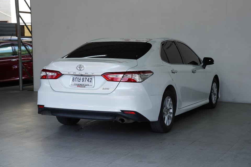 TOYOTA CAMRY 2.0 G AT ปี 2019 สีขาว 2