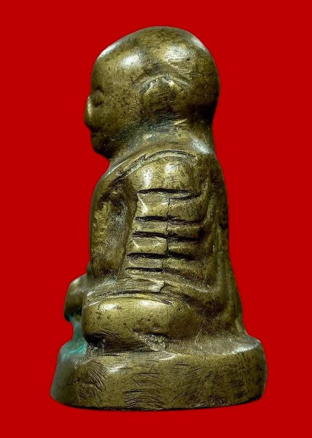 หลวงพ่อเงิน ออกวัดห้วยเขน