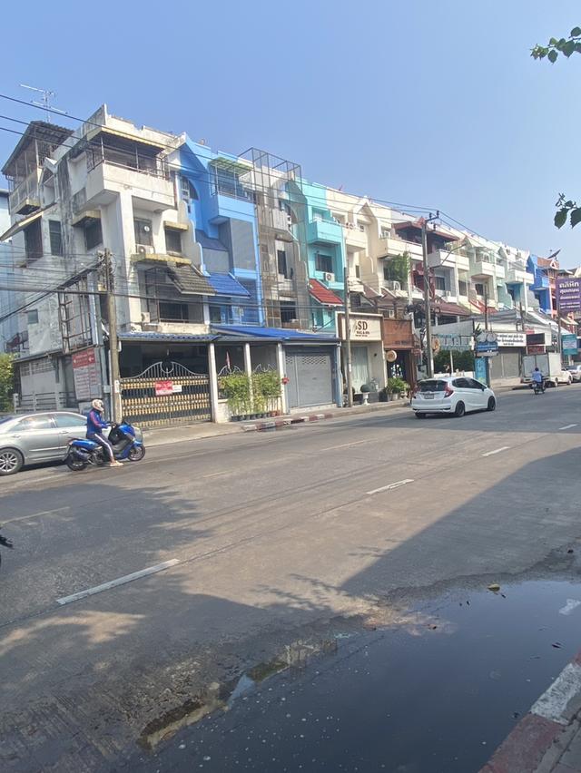 บ้านทาวโฮม ใกล้สถานีBTS ลาดพร้าว101 2