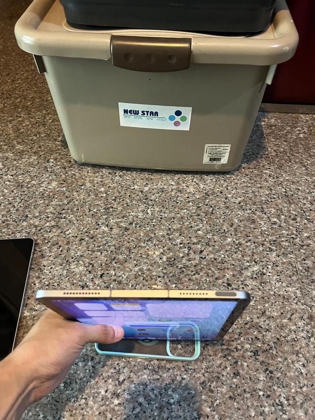 ขายๆๆๆถูกๆๆiPadAir6 M2 สีBlue 256กิ๊กWifi Celluer ใส่ซิมได้เครื่องใช้งานดีทุกๆฟังชั่นรีสโตได้ตลอดไม่มีติดไอคราวคับ Model TH/A สภาพ: 95% สวยๆคับ ราคา รูปย่อยที่ 3