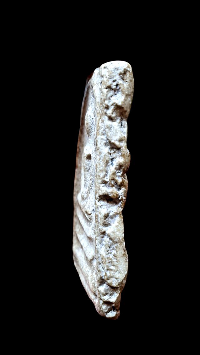 "สมเด็จวัดระฆัง พิมพ์ใหญ่ ซุ้มเส้นลวดหลังกระดาน ยุคต้น" รูปที่ 3