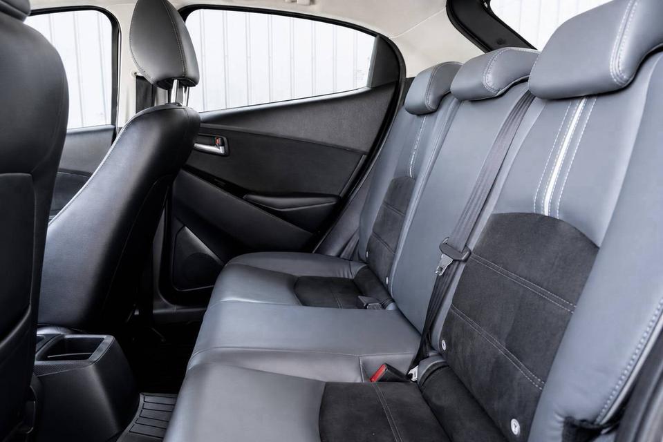 MAZDA MAZDA2 1.3 Sport S Leather ปี 2020 สีเทา โฉม ปี14-ปัจจุบัน 5Dr รถVat รูปที่ 12