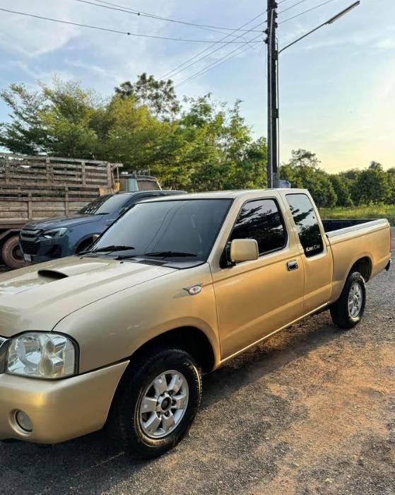 Nissan Frontier มือสอง 3