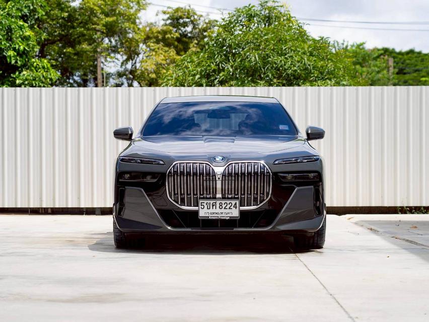 BMW 750e xDrive MSport (G70) ปีจด 2024 6