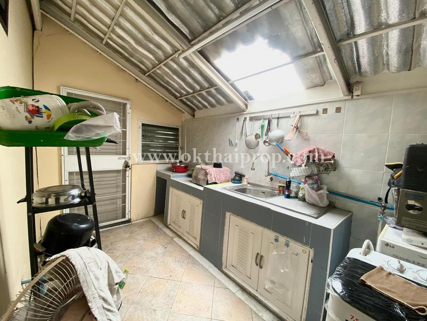 บ้านเดี่ยวพร้อมที่ดิน ซอยโกสุมรวมใจ ดอนเมือง 11