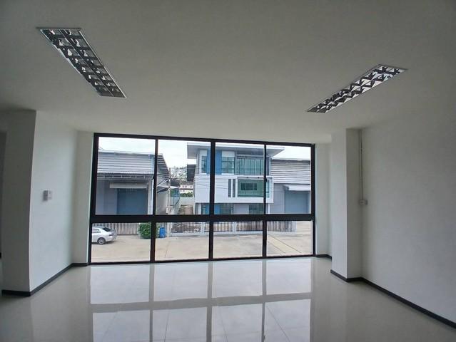 -ให้เช่าโกดัง โรงงานมีออฟฟิส 3 ชั้น สามารถทำโรงงานได้หลายกิจการ ทำเลดีเข้าออกได้หลายทาง ลำลูกกาคลอง 9   ปทุมธานี  7