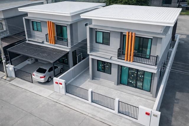 เชียงใหม่ Star Avenue 5 หางดง 1.8 กม.ให้เช่าทาวน์โฮม 2 นอน 2 น้ำ Big C หางดง 3.6 กม. แยกสะเมิง 1.3 กม. 1