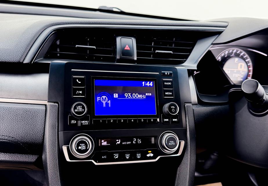 HONDA CIVIC 1.8 E FC-FK ปี 2016 รูปที่ 9
