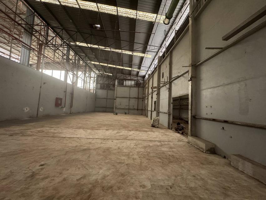 Warehouse & Factory โรงงาน โกดัง ให้เช่าพื้นที่ 3,500 ตร.ม พร้อมใบรง.4 ประเภท105 อ.บางบัวทอง นนทบุรี 11