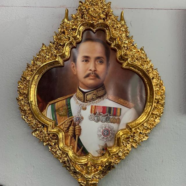 ภาพ ร.5 พร้อมกรอบเรซิน 2