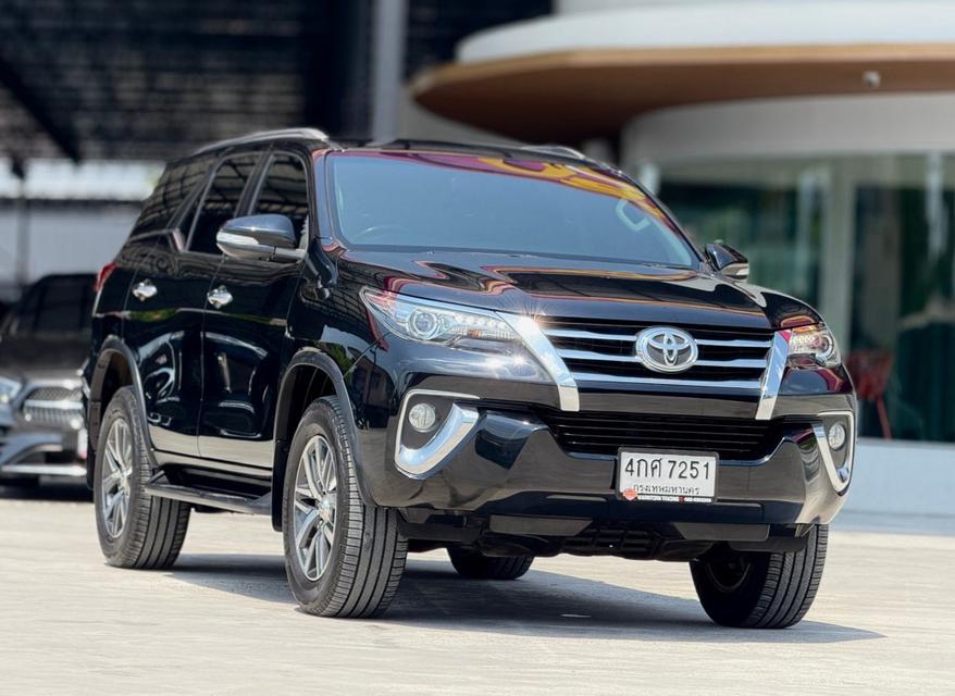 ขาย Toyota Fortuner 2.4V ปี15 3