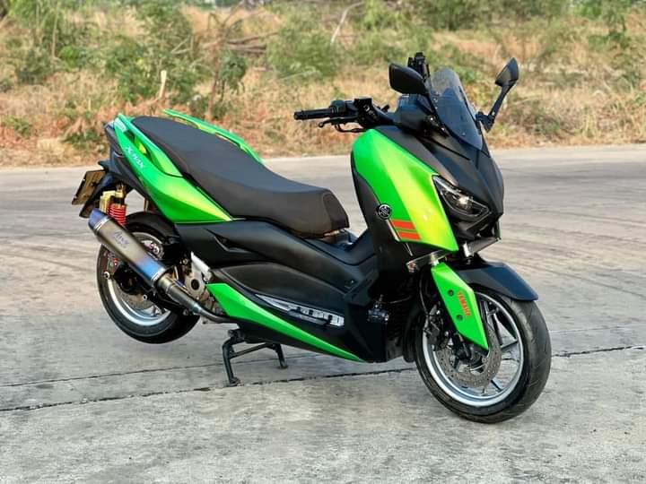 Yamaha Xmax สีเขียว 1