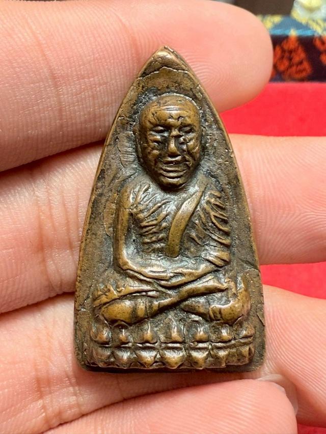 มาใหม่หลวงปู่ทวดพิมพ์เตารีดเอ 3,500 บาท