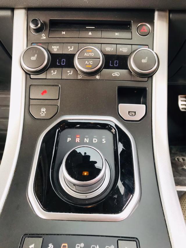 LAND ROVER RANGE ROVER EVOQUE 2.2 SD4 AT ปี 2012 13