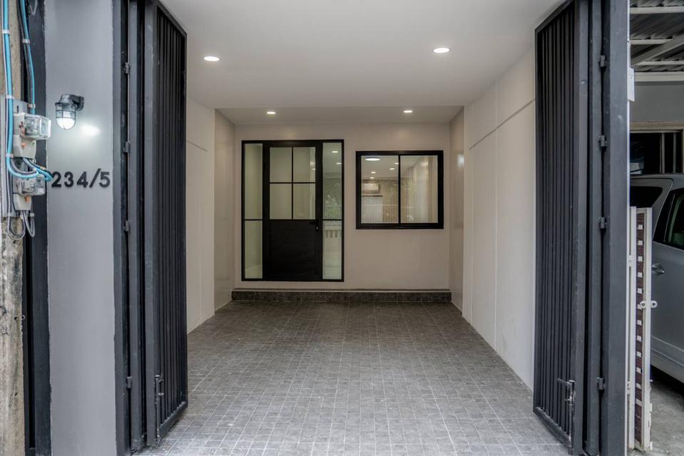 ขายบ้านทาวโฮมเอกมัย สุขุมวิท65 ปรีดีพนมยงค์15 Townhome 4ชั้น ใกล้ BTSเอกมัย ทองหล่อ พระโขนง 3 ห้องนอน 4ห้องน้ำ ทำใหม่พร้อมอยู่ ใกล้พระราม4 0879074045 16