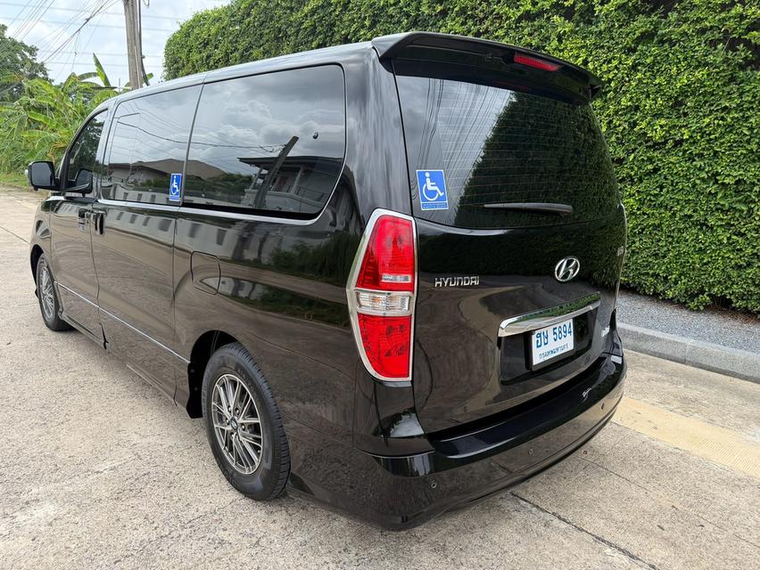 2017 HYUNDAI H1, ELITE โฉม MMC (สีดำ รูปที่ 5