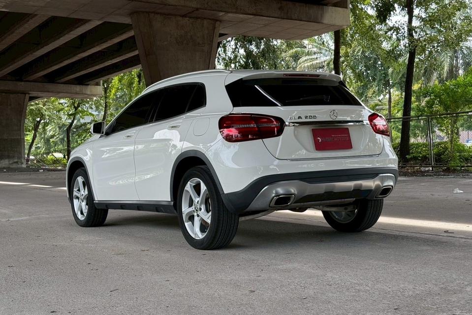 Mercedes-Benz GLA200 1.6 W156 Urban SUV AT ปี 2019 7
