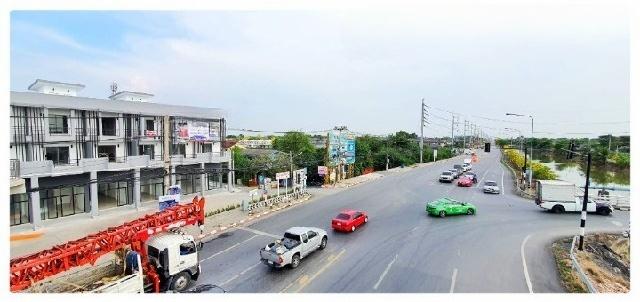 พิพิธภัณฑ์วิทยาศาสตร์แห่งชาติ คลองห้า ม.เทคโนโลยีราชมงคลธัญบุรี 4.5 กม.เช่าอาคารพาณิชย์ 4.5 ชั้น มีดาดฟ้า 20 ตร.วา.336.ม 5
