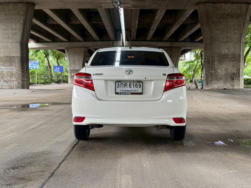 ขายรถ Toyota Vios 1.5E ปี 2014 สีขาว เกียร์ออโต้