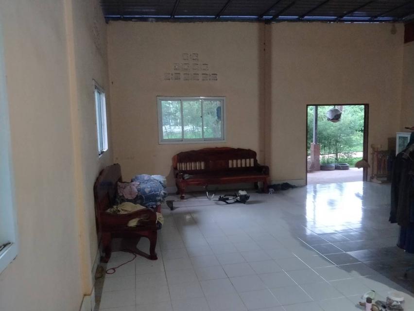 บ้านพร้อมที่ดินทำเลทอง 10