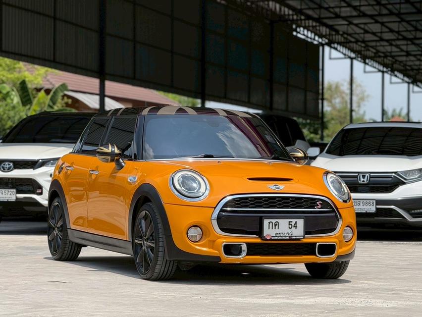 รหัสรถ WRT54 2015 Mini COOPER 2.0 F55 S 5-Door Hatchback รูปที่ 2