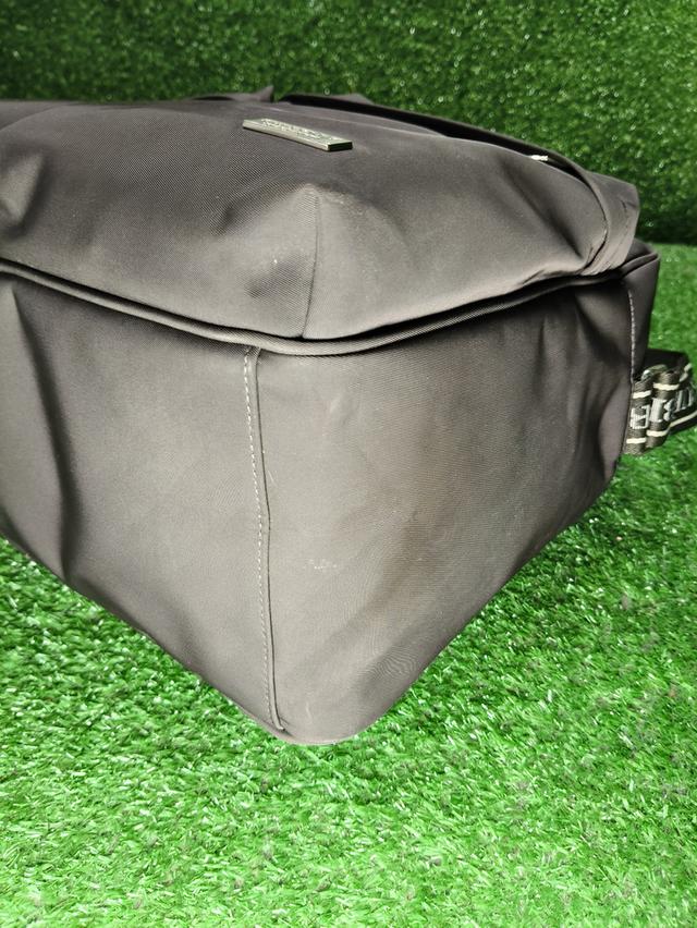 Berburry Fragrances Brown Nylon Travel Bag รูปที่ 6