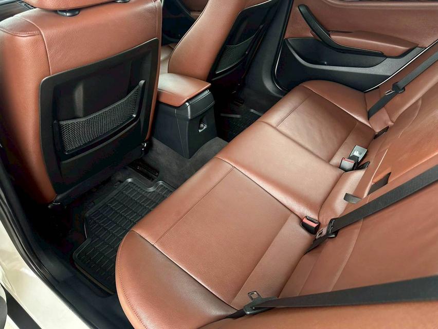 BMW X1 sDrive18i X-Line E84 2013 รูปว่าสวย ตัวจริงยิ่งสวยกว่า คุ้มเกินราคา 17