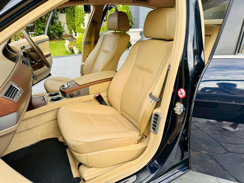 BMW 730Li ( E66 ) 15