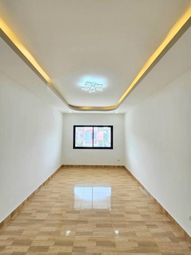 หมู่บ้านธนจิตต์ 11