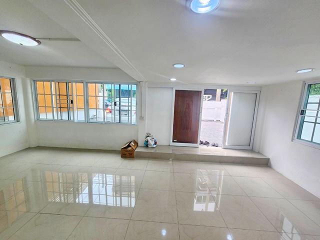 ศูนย์ประชุม ไบเทค 1.2 กม ให้เช่าบ้านเดี่ยว 2ชั้น 48ตร.วา. BTSแบริ่ง 899ม. คฤหาสน์ 192ตร.ม. ถ.สุขุมวิท105 ลาซาล 6