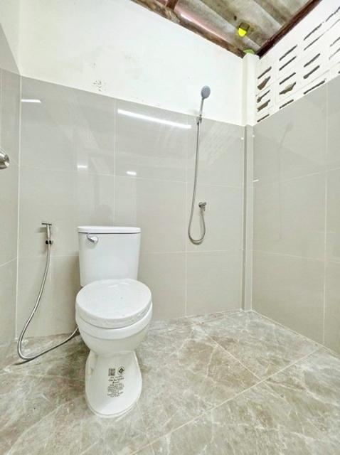 MRT จรัญฯ13 700 ม.ให้เช่าอาคารพาณิชย์ 3 ชั้น 2 คูหา ตีทะลุกัน 45 ตร.วา. 540 ตร.ม.1 น้ำ 1 นอน เทคโนโลยีสยามเทค 900 7