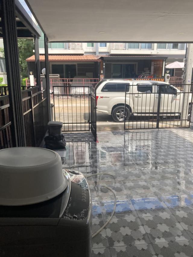 ทาวเฮ้าส์หมู่บ้านศุภาลัยวิลล์ เพชรเกษม 69 3